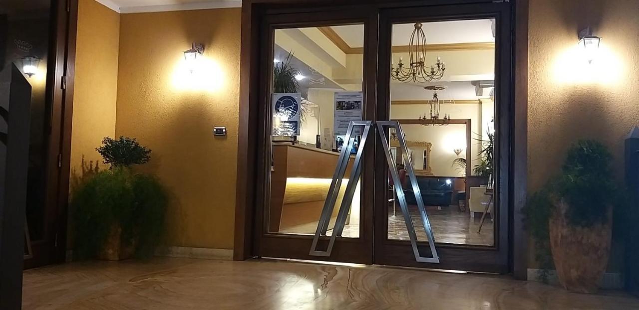 Hotel La Conca Villa San Giovanni Luaran gambar